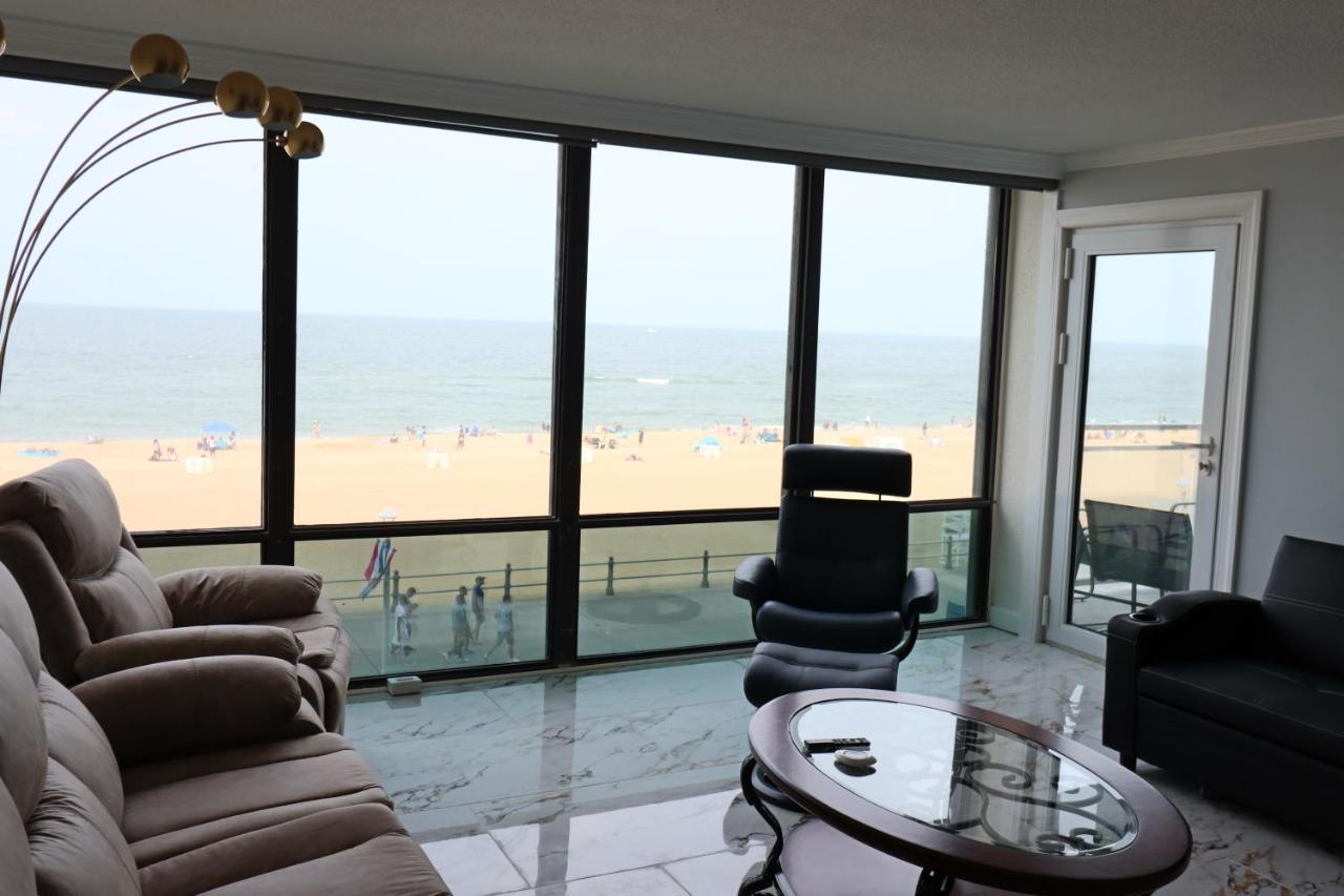 Oceanfront Beach, Sky, & Dolphins Apartment Virginia Beach Exterior photo